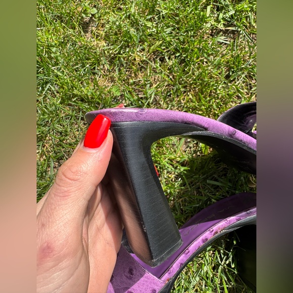 90s / Y2K Vintage Via Spiga Purple Ostrich Heeled Mules - Picture 3 of 8